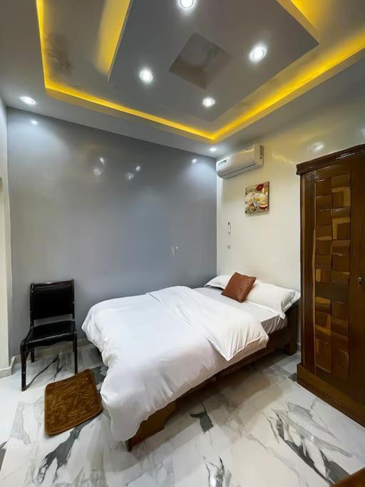 Villa Adja Nafy A Saly Gandigal Exterior foto